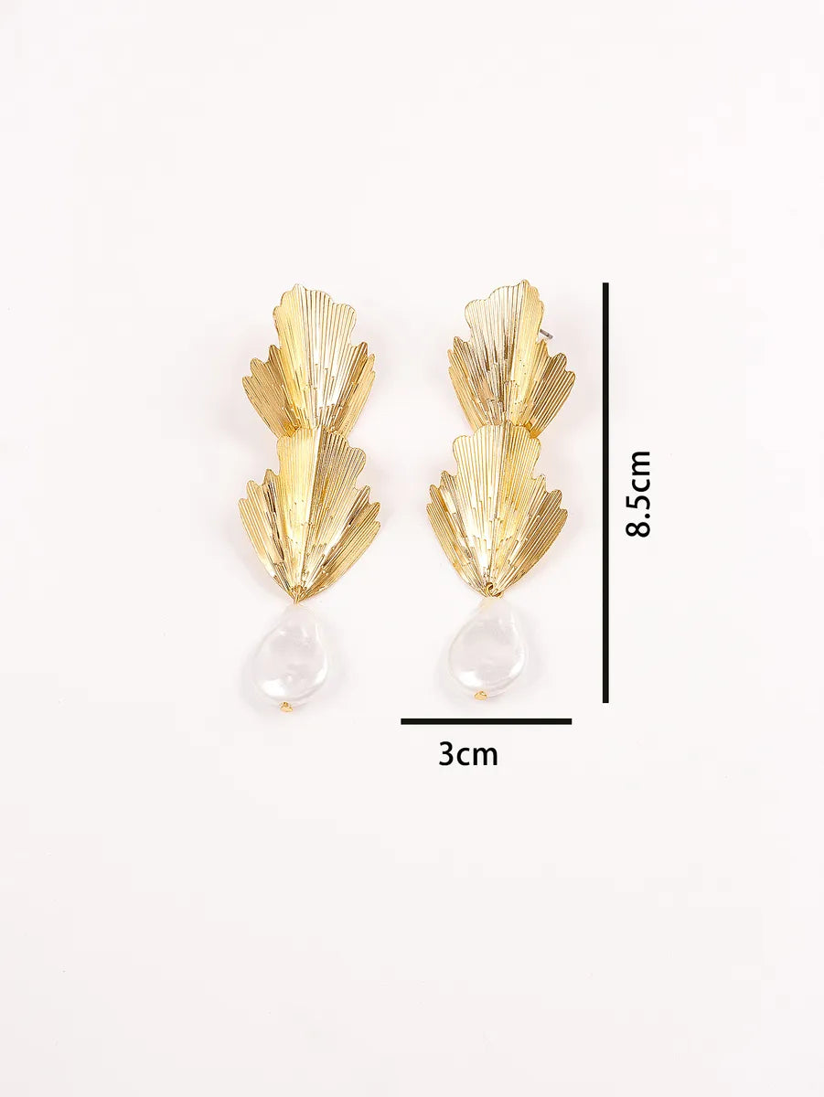 1 Pair Baroque Style Classic Style Irregular Leaves Tassel Artificial Pearl Alloy Drop Earrings