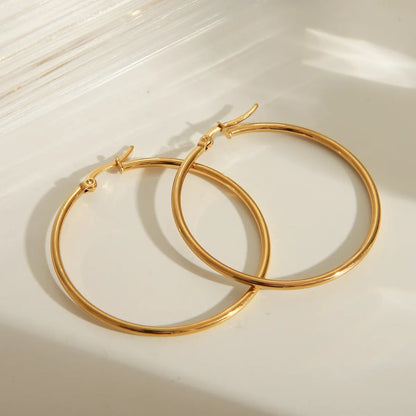 1 Pair Basic Exaggerated Luxurious Solid Color 304 Stainless Steel 18K Gold Plated Earrings