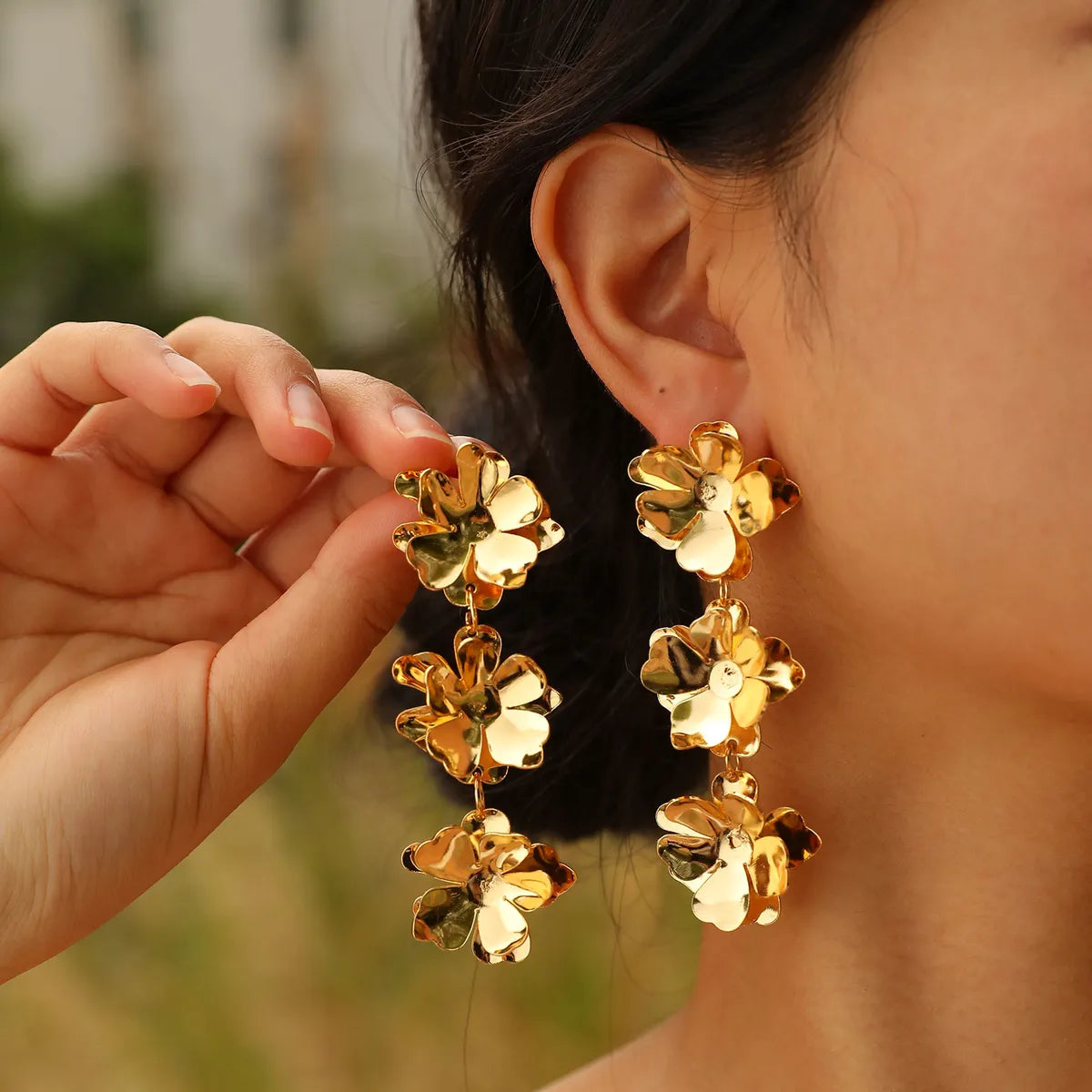 1 Pair Basic Modern Style Classic Style Flower Copper Gold Plated Drop Earrings