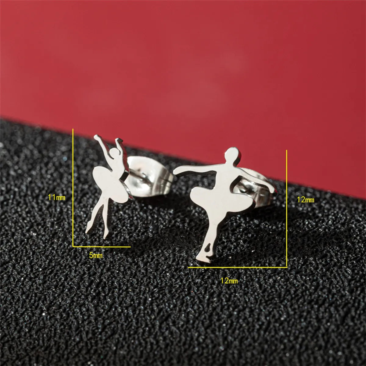 1 Pair Basic Modern Style Classic Style Human Penguin Notes Polishing Plating 304 Stainless Steel 18K Gold Plated Ear Studs