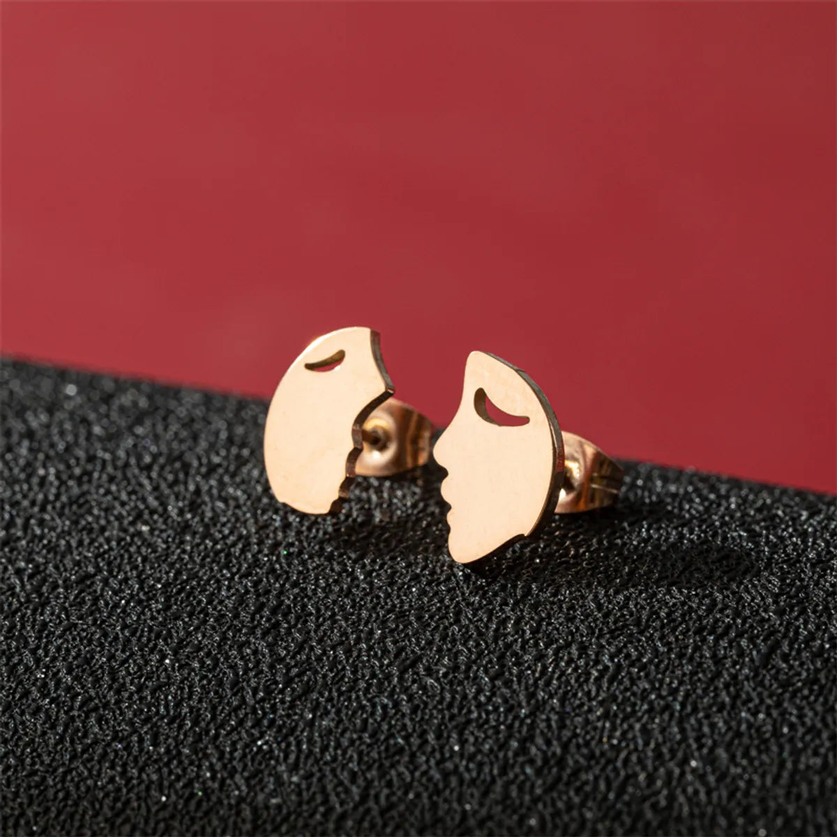 1 Pair Basic Modern Style Classic Style Human Penguin Notes Polishing Plating 304 Stainless Steel 18K Gold Plated Ear Studs