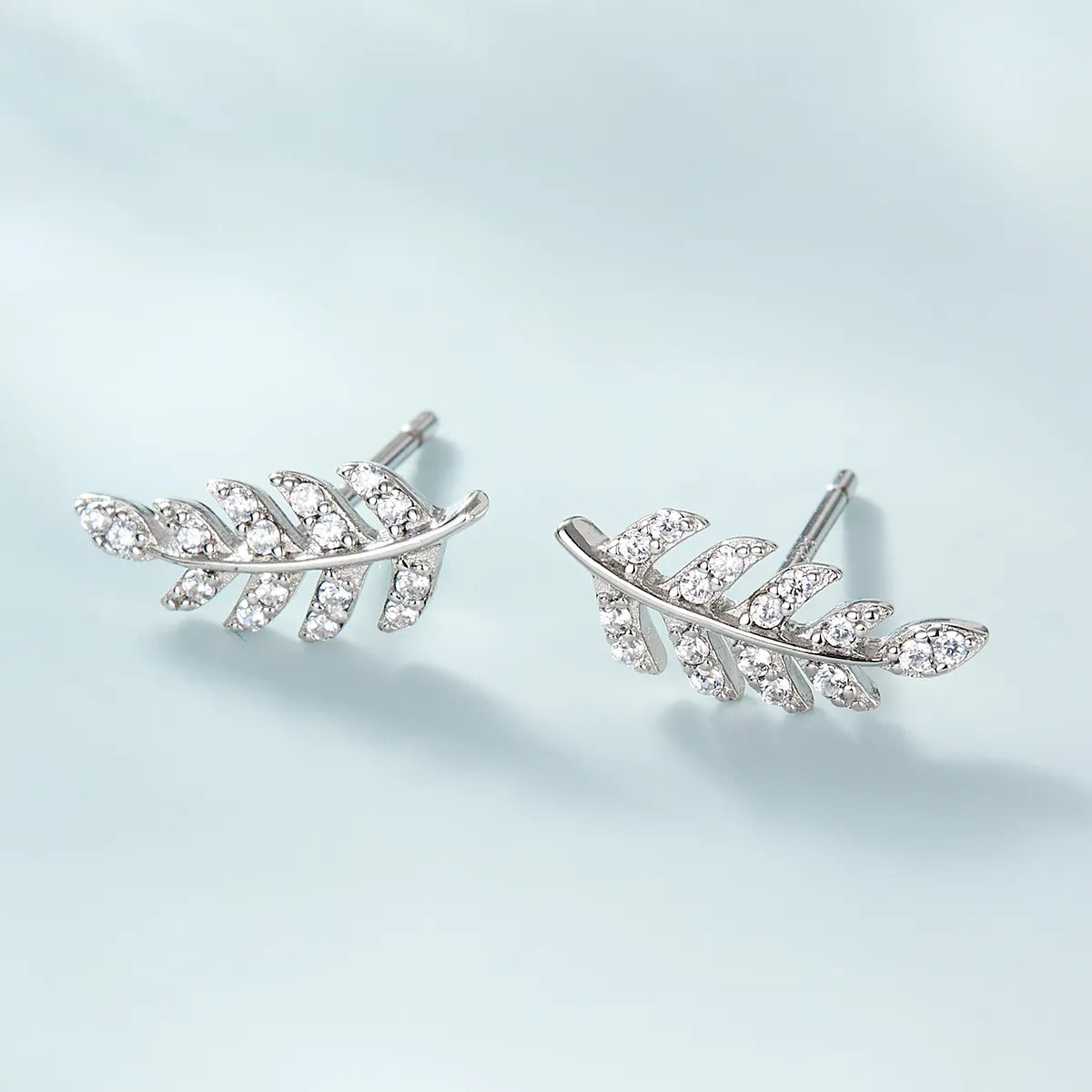 1 Pair Basic Modern Style Classic Style Leaf Inlay Sterling Silver Zircon White Gold Plated Ear Studs