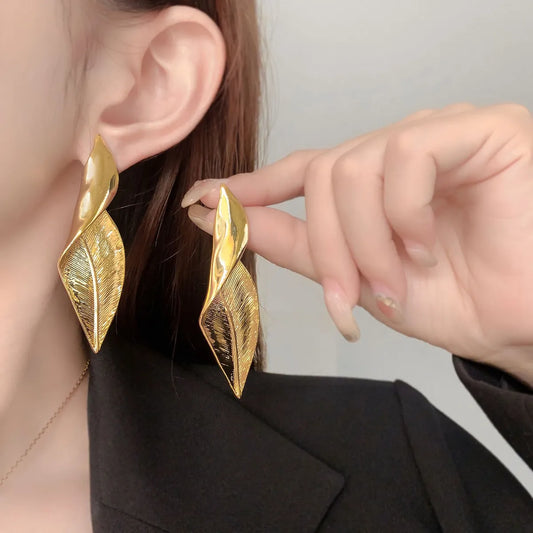 1 Pair Basic Modern Style Classic Style Leaves Irregular Copper 18K Gold Plated Drop Earrings