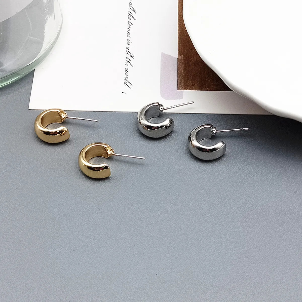 1 Pair Basic Modern Style Geometric Alloy Earrings