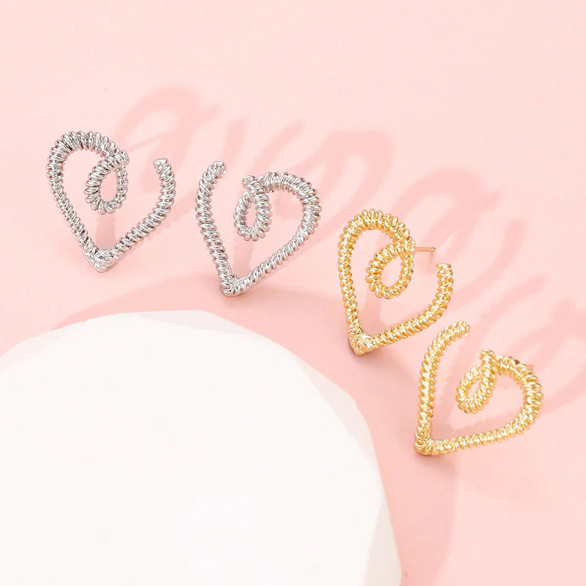 1 Pair Basic Simple Style Classic Style Heart Shape Alloy Ear Studs