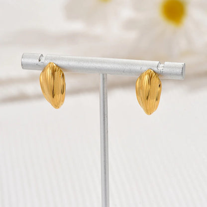 1 Pair Basic Simple Style Classic Style Pearl Solid Color Plating 304 Stainless Steel 14K Gold Plated Ear Studs