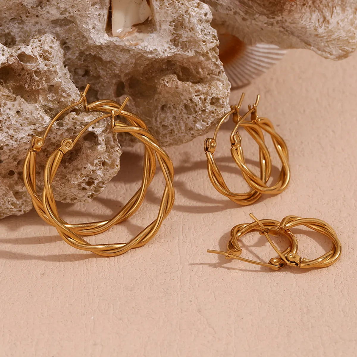 1 Pair Basic Simple Style Classic Style Solid Color Plating Stainless Steel 18k Gold Plated Earrings