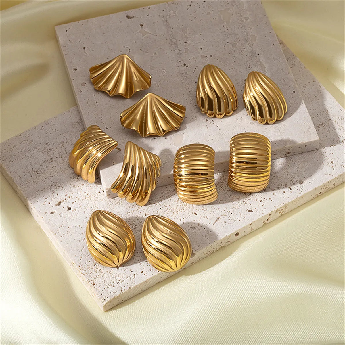 1 Pair Beach Simple Style Rhombus Plating 304 Stainless Steel 18K Gold Plated Ear Studs