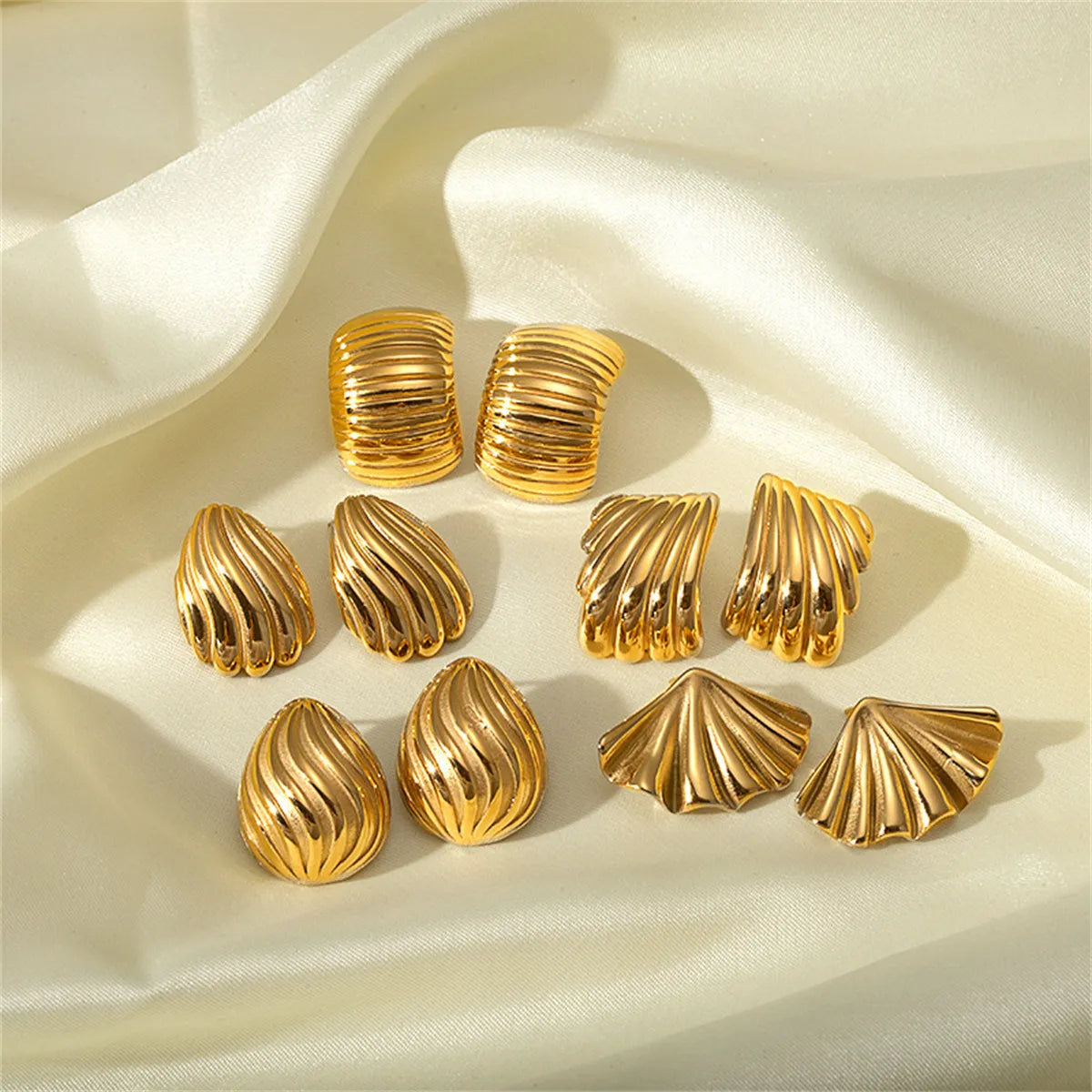 1 Pair Beach Simple Style Rhombus Plating 304 Stainless Steel 18K Gold Plated Ear Studs