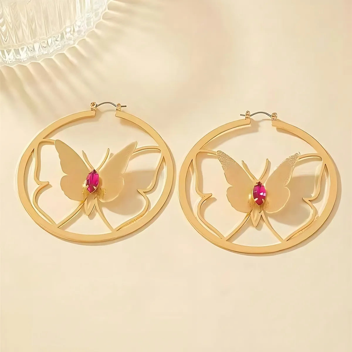 1 Pair Bohemian Pastoral Simple Style Solid Color Butterfly Hollow Out Inlay Titanium Steel Iron Rhinestones Imitation Gold  Gold Plated Earrings