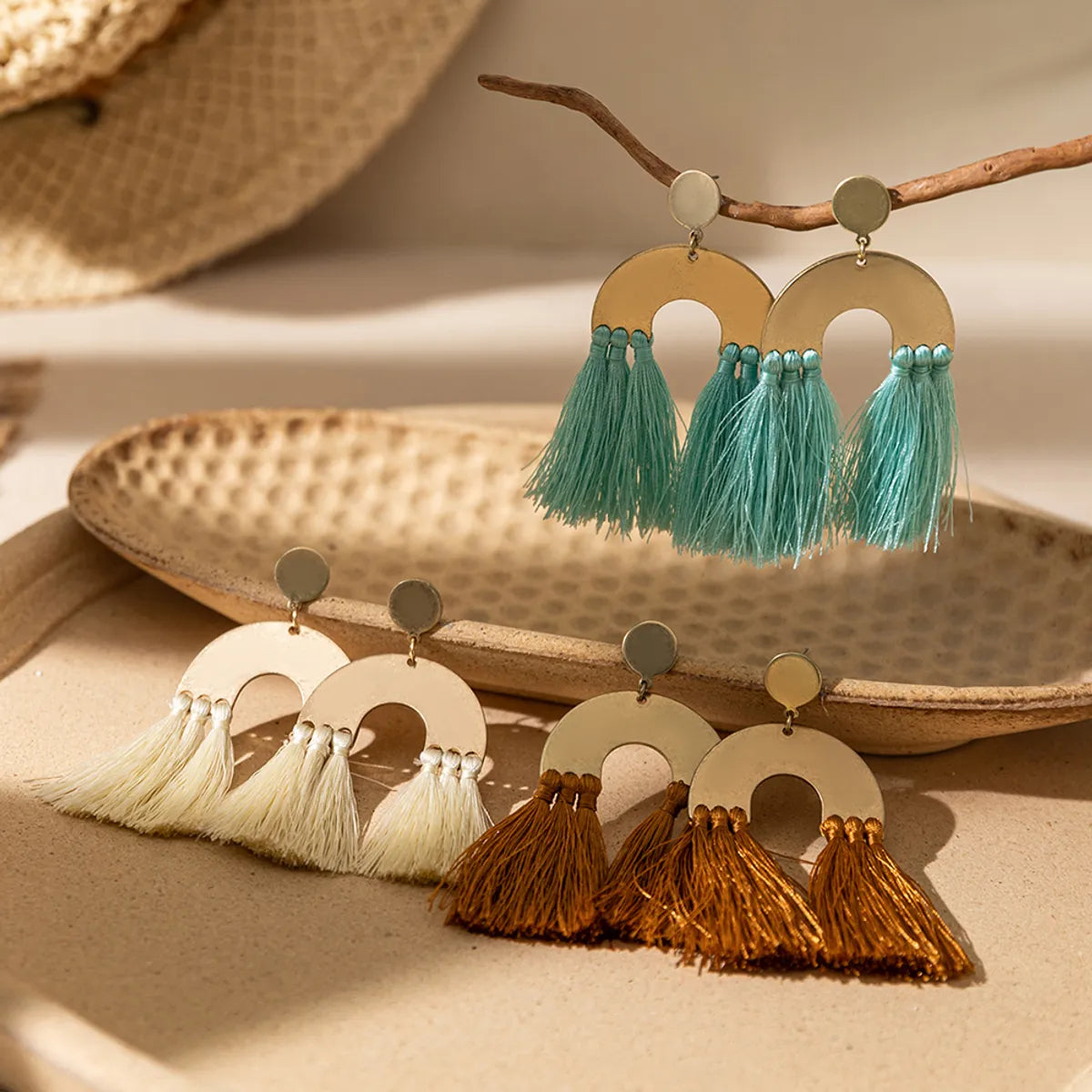 1 Pair Bohemian U Shape Tassel Wood Dangling Earrings