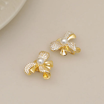 1 Pair Casual Business British Style Bow Knot Inlay Copper Pearl Zircon 18K Gold Plated Ear Cuffs