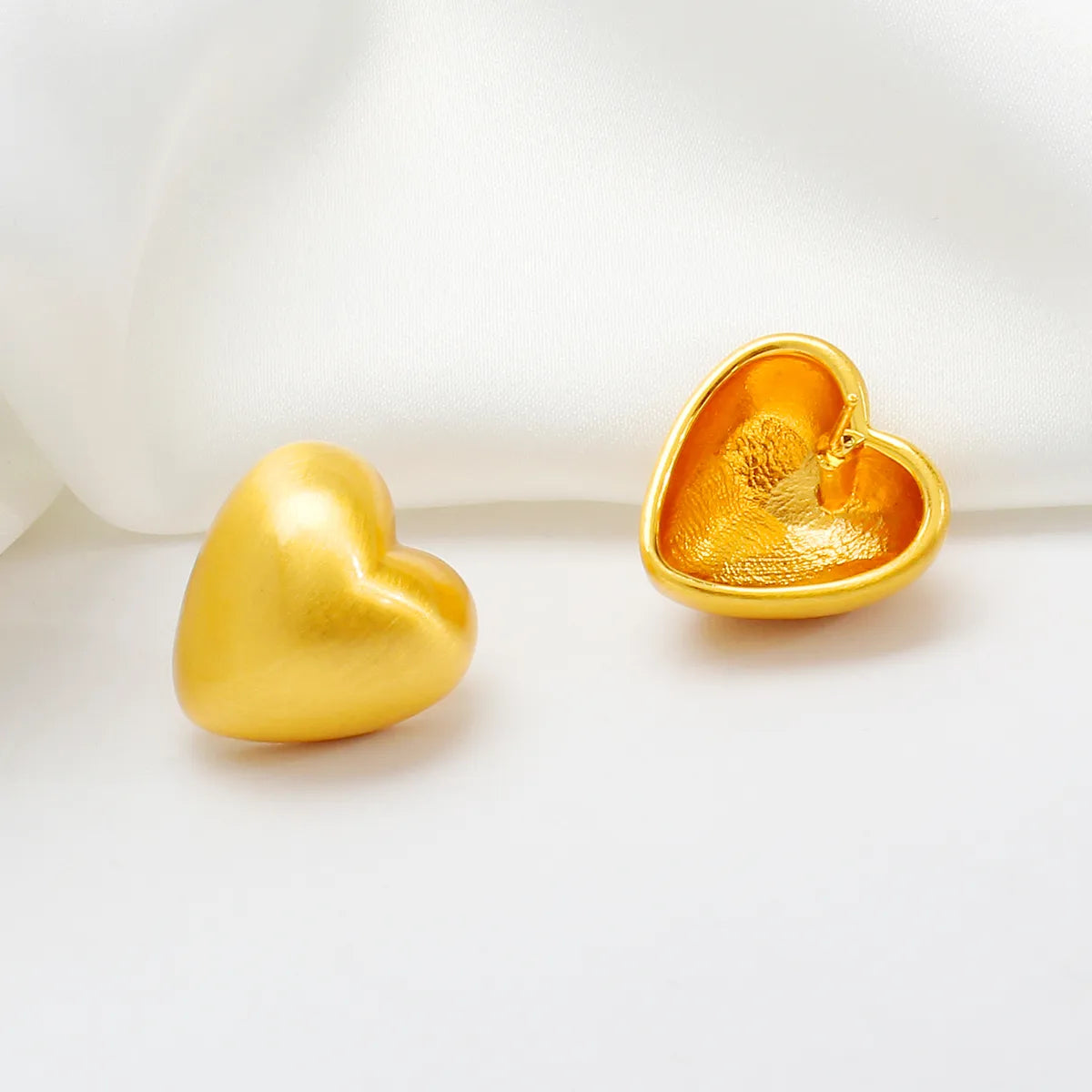 1 Pair Casual Cute Romantic Heart Shape Copper Ear Studs