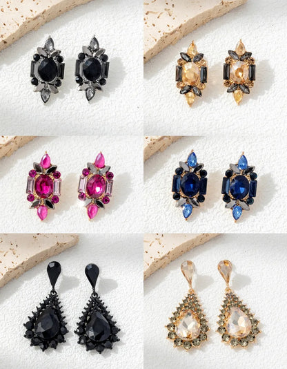 1 Pair Casual Elegant Badge Water Droplets Alloy Glass Rhinestones Drop Earrings