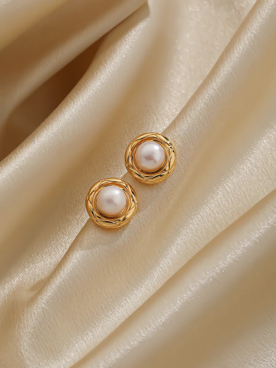 1 Pair Casual Elegant Geometric Inlay Artificial Pearl Copper Pearl 18k Gold Plated Ear Studs