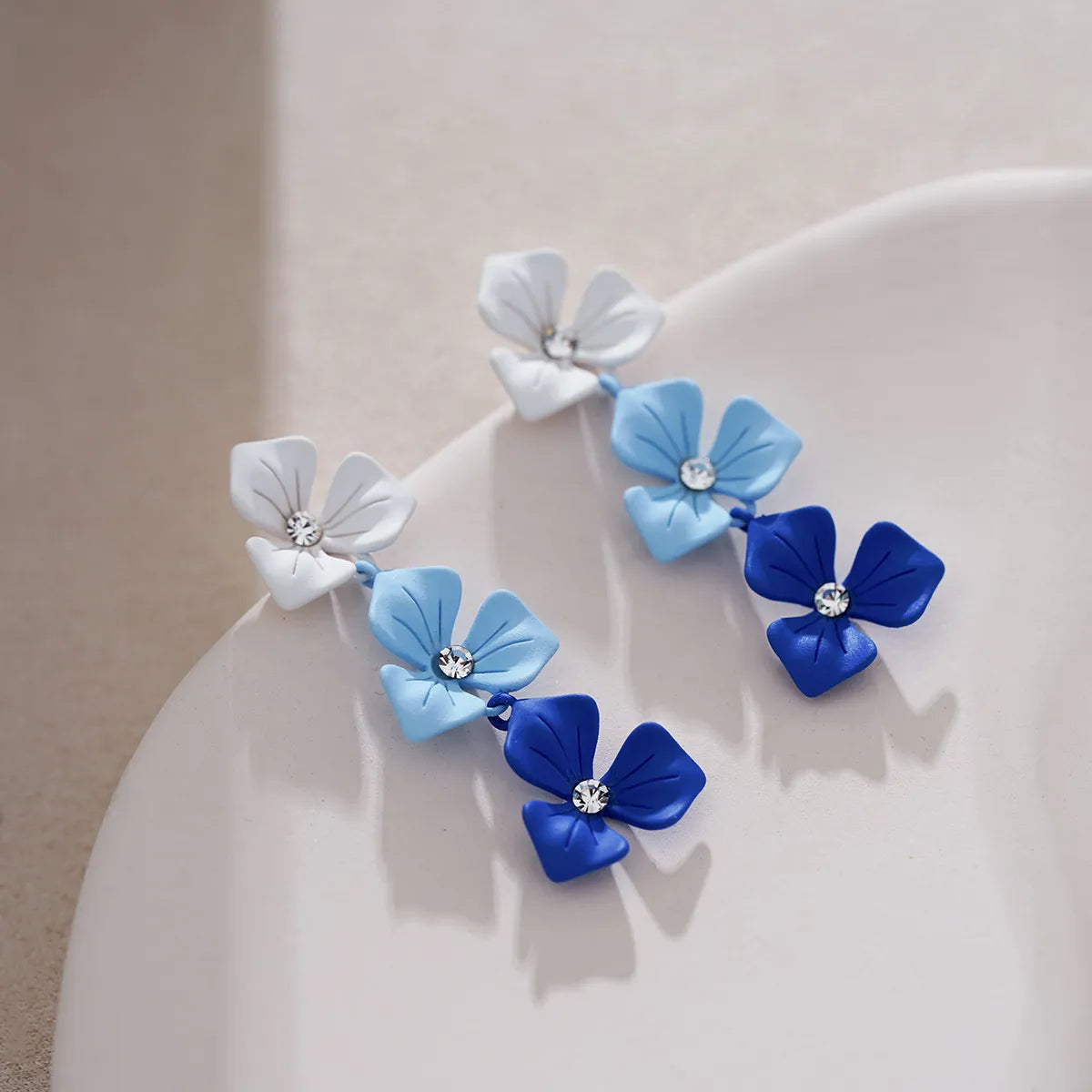 1 Pair Casual Elegant Lady Flower Stoving Varnish Alloy Drop Earrings