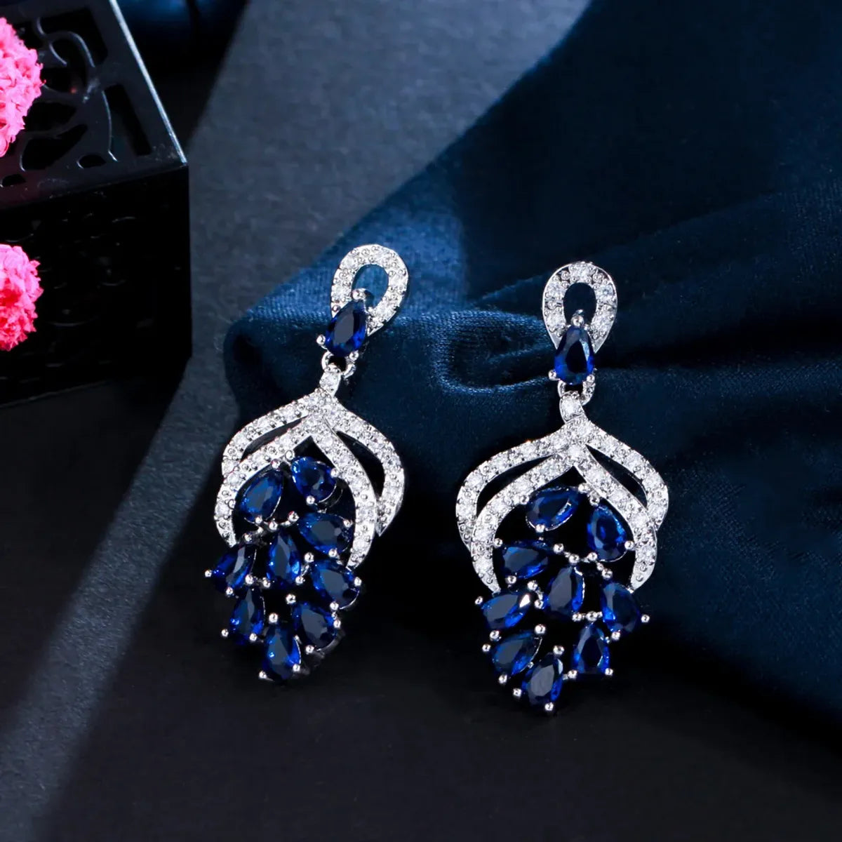 1 Pair Casual Elegant Plant Flower Plating Inlay Copper Zircon White Gold Plated Drop Earrings