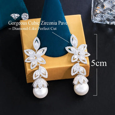 1 Pair Casual Elegant Plant Pearl Plating Inlay Copper Artificial Pearls Zircon Rhodium Plated Silver Plated Drop Earrings