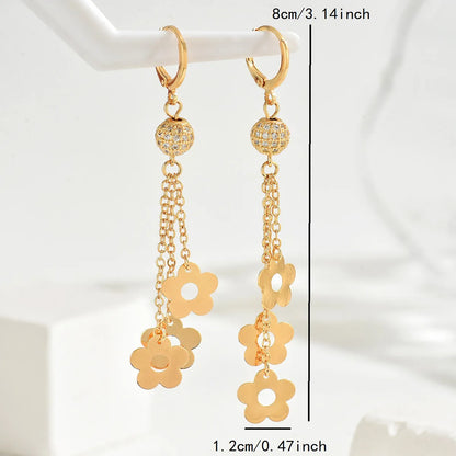 1 Pair Casual Elegant Simple Style Flower Hollow Out Inlay Copper Rhinestones 18K Gold Plated Drop Earrings