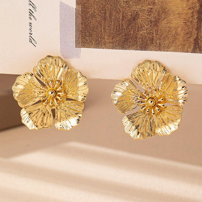 1 Pair Casual Elegant Simple Style Flower Iron Ear Studs