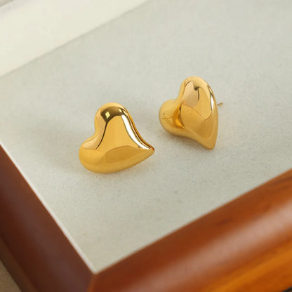 1 Pair Casual Elegant Simple Style Heart Shape Plating Titanium Steel 18k Gold Plated Ear Studs