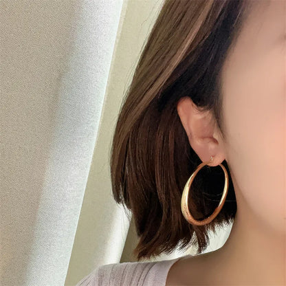 1 Pair Casual Elegant Simple Style Round Plating Copper Gold Plated Hoop Earrings