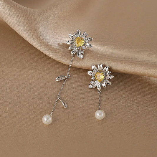 1 Pair Casual Elegant Sweet Heart Shape Flower Pearl Inlay Alloy Rhinestones Drop Earrings