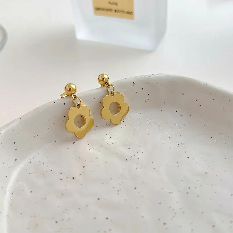 1 Pair Casual Flower Flowers 304 Stainless Steel 16K Gold Plated White Gold Plated Gold Plated Drop Earrings