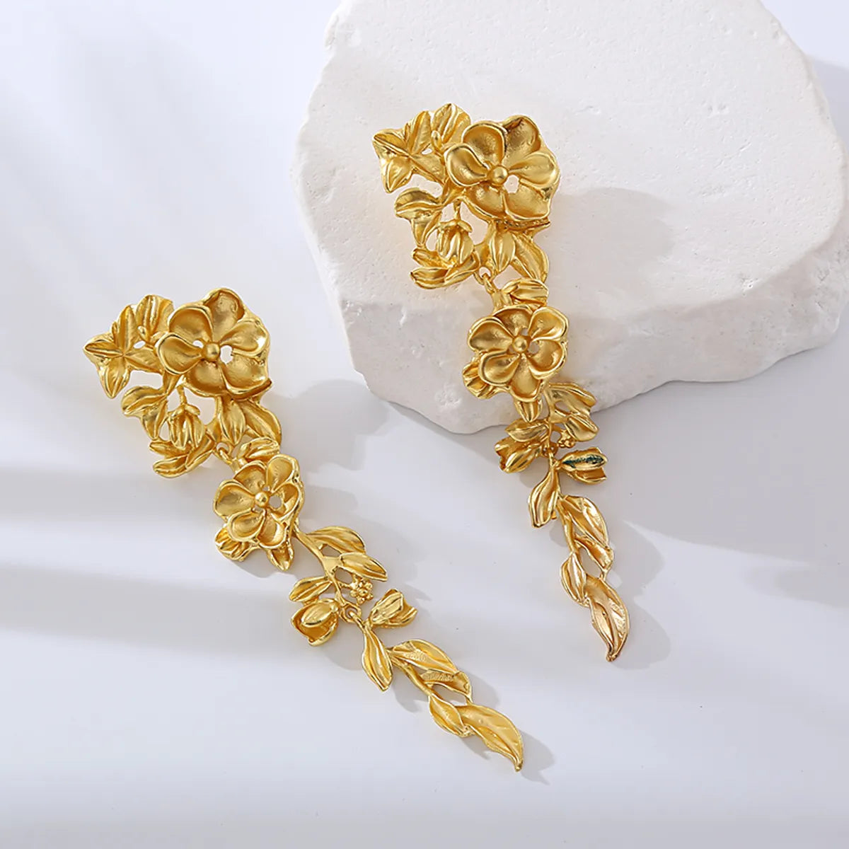 1 Pair Casual Flower Plating Alloy Gold Plated Drop Earrings