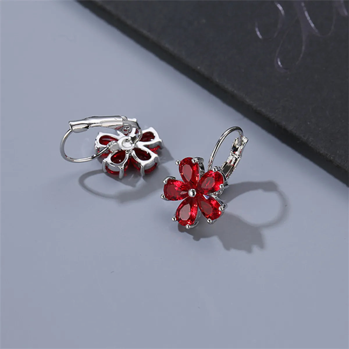 1 Pair Casual Flower Plating Inlay Copper Zircon White Gold Plated Drop Earrings