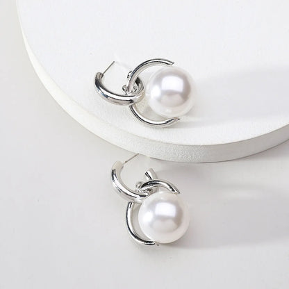 1 Pair Casual French Style Korean Style C Shape Three-Dimensional Imitation Pearl Alloy Drop Earrings