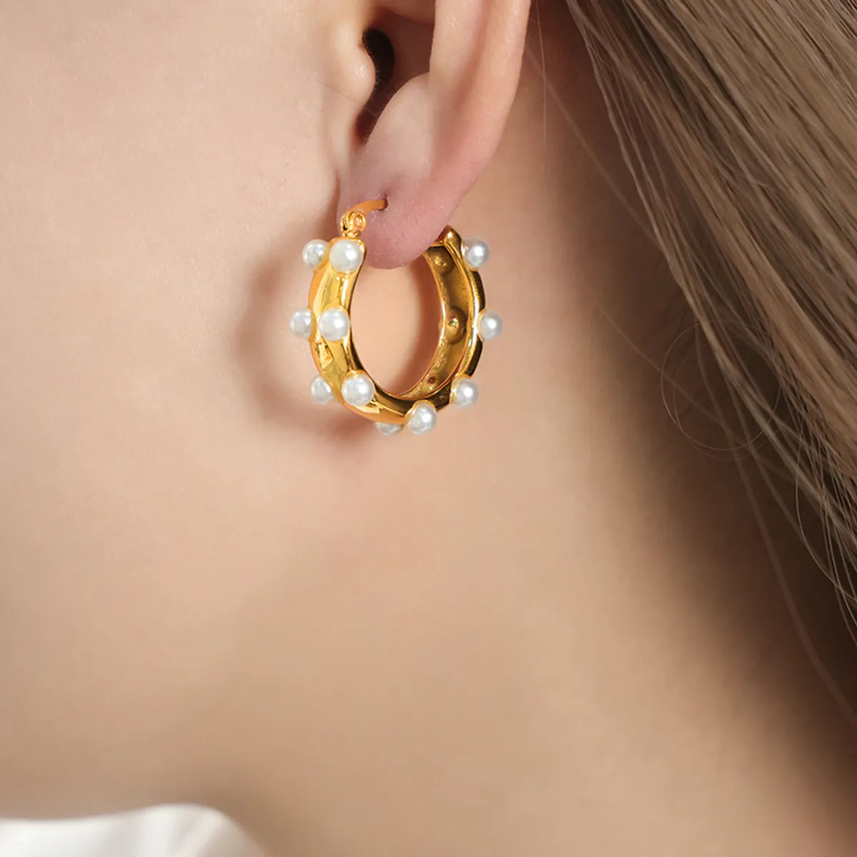 1 Pair Casual French Style Simple Style Geometric Plating Inlay Titanium Steel Artificial Pearls 18k Gold Plated Earrings