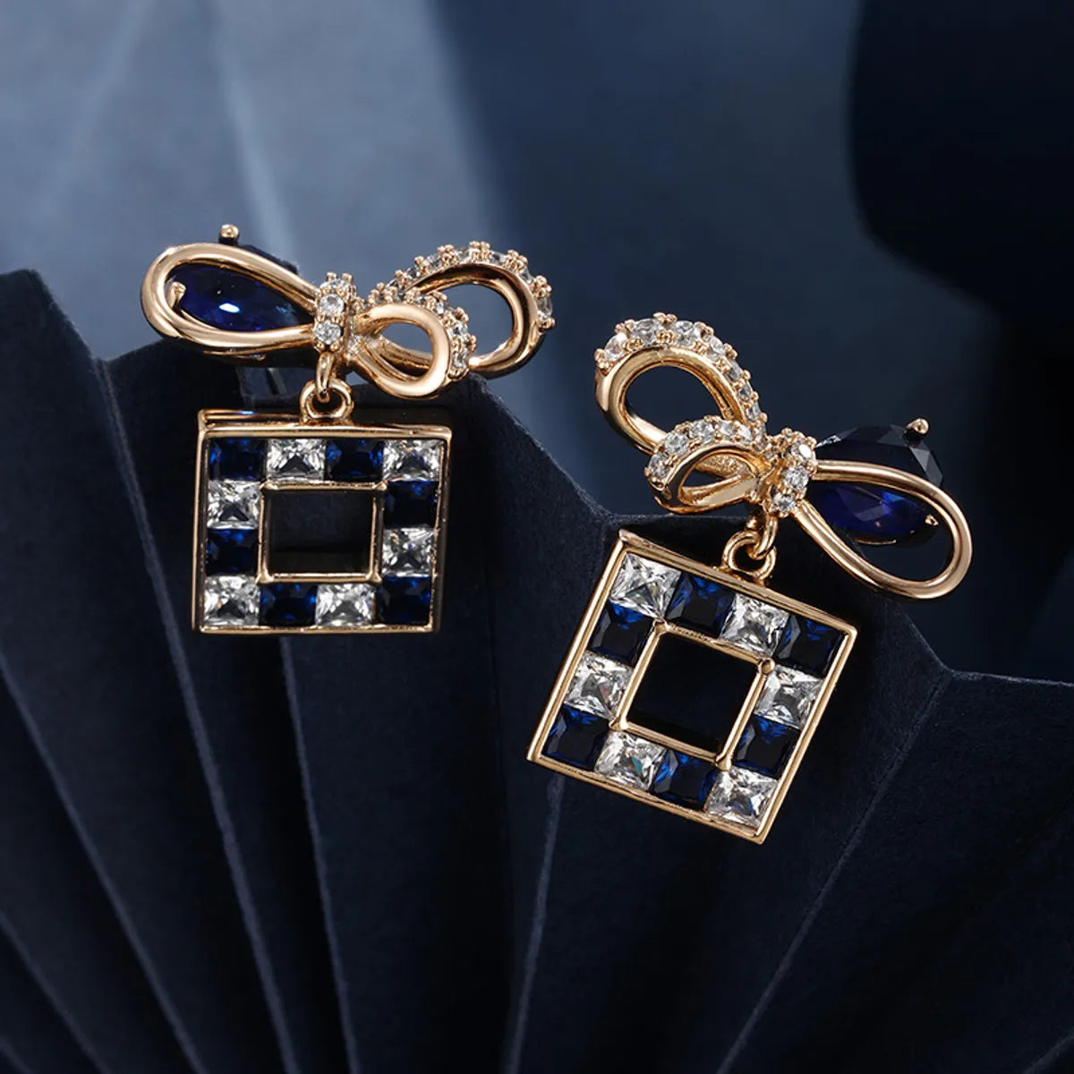 1 Pair Casual Glam Square Bow Knot Transparent Copper Alloy Artificial Gemstones 18k Gold Plated Drop Earrings