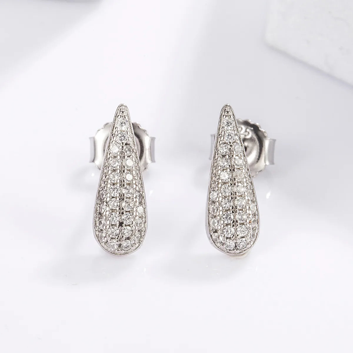 1 Pair Casual Heart Shape Dragonfly Butterfly Inlay Sterling Silver Zircon White Gold Plated Ear Studs