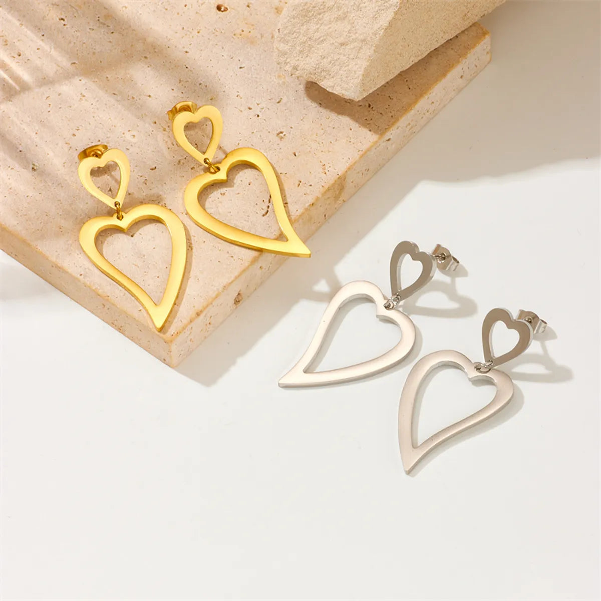 1 Pair Casual Korean Style Heart Shape Plating Titanium Steel 18k Gold Plated Drop Earrings