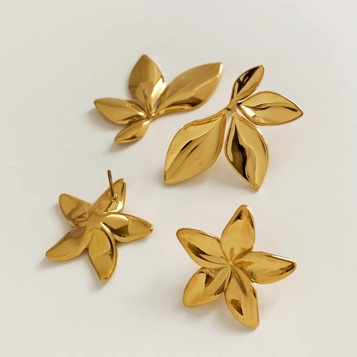 1 Pair Casual Modern Style Leaves Flower Plating 304 Stainless Steel 16K Gold Plated White Gold Plated Gold Plated Ear Studs