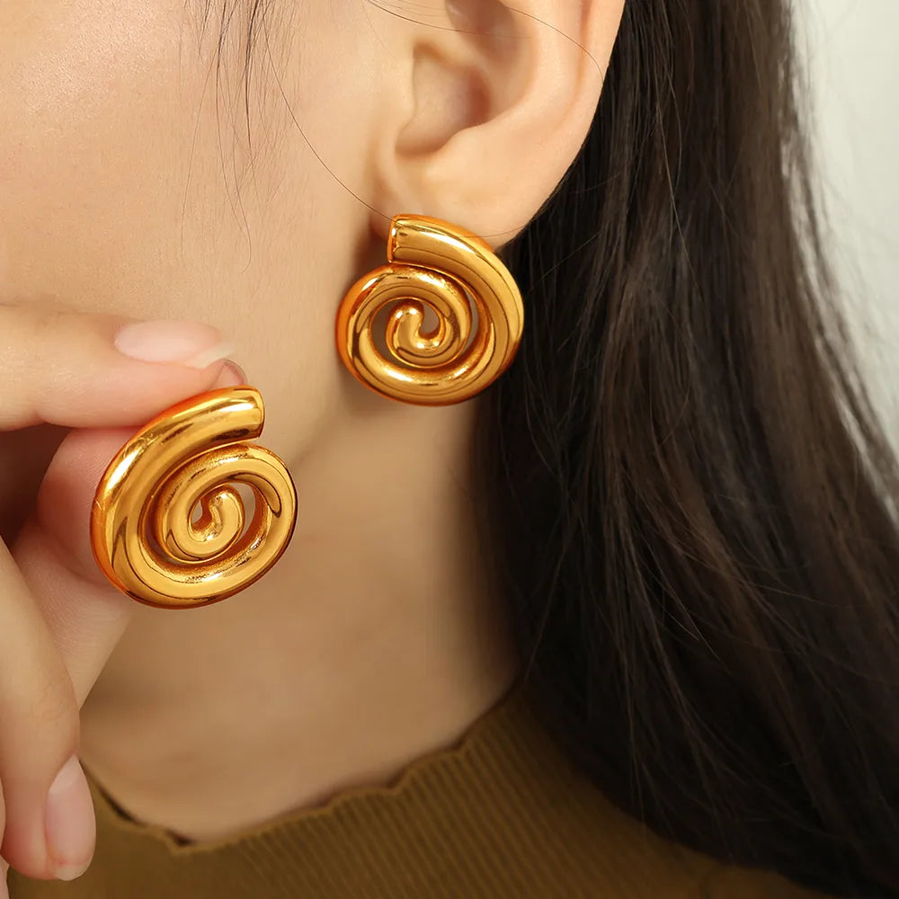 1 Pair Casual Retro Classic Style Swirl Pattern Polishing Plating 304 Stainless Steel 18K Gold Plated Ear Studs