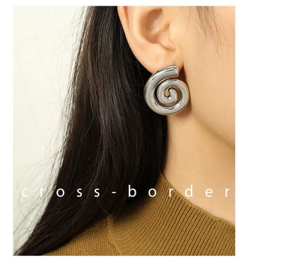 1 Pair Casual Retro Classic Style Swirl Pattern Polishing Plating 304 Stainless Steel 18K Gold Plated Ear Studs