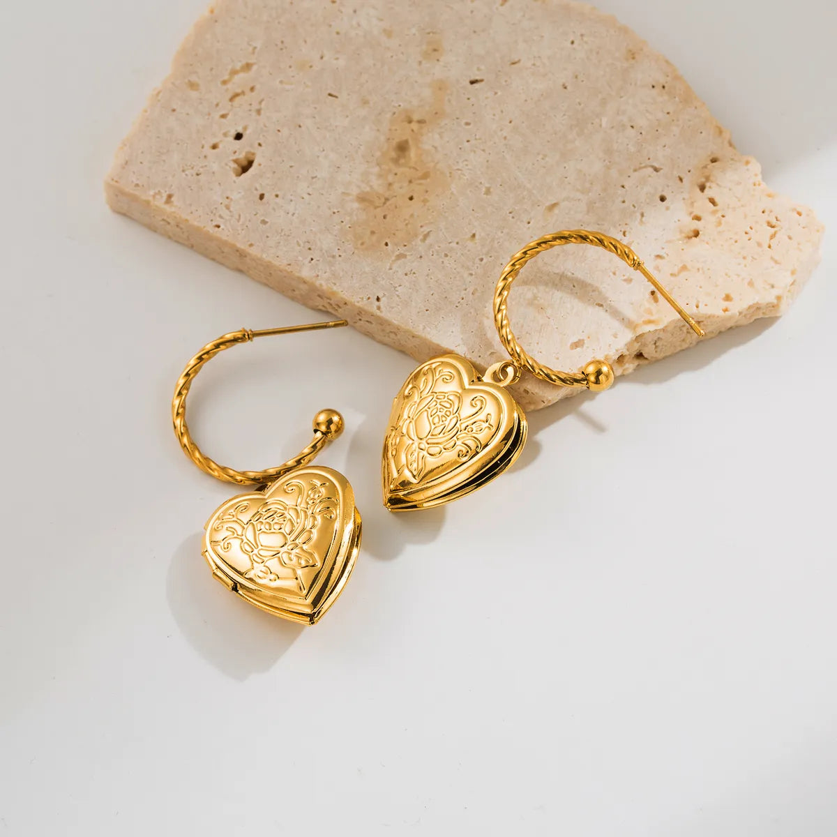 1 Pair Casual Retro Heart Shape 304 Stainless Steel 18K Gold Plated Drop Earrings