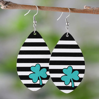 1 Pair Casual Retro Shamrock Heart Shape Wood Drop Earrings