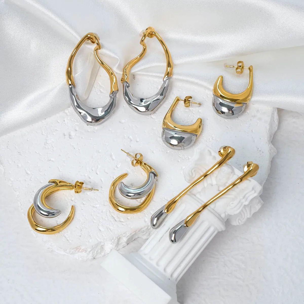 1 Pair Casual Shiny U Shape Solid Color Asymmetrical Plating 304 Stainless Steel 14K Gold Plated Earrings