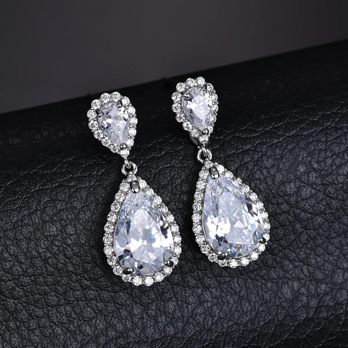 1 Pair Casual Shiny Water Droplets Plating Inlay Copper Zircon Drop Earrings