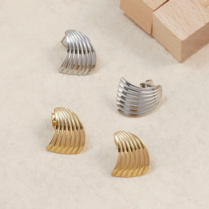 1 Pair Casual Simple Style Classic Style Geometric Scallop Heart Shape 304 Stainless Steel 18K Gold Plated Ear Studs