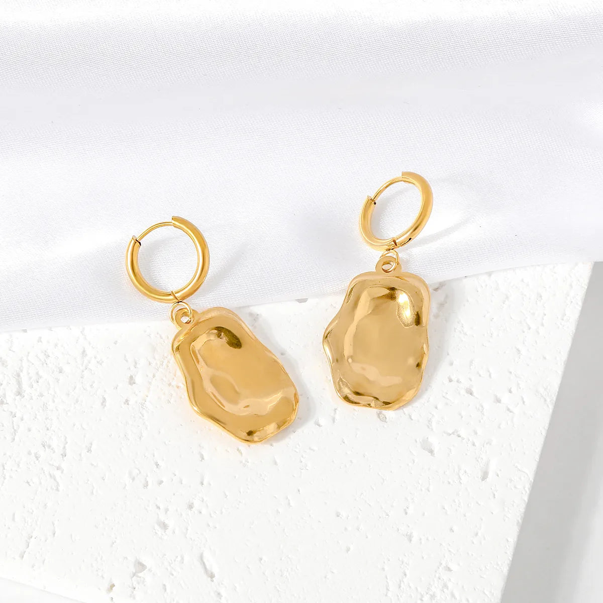 1 Pair Casual Simple Style Commute Solid Color Rectangle Pleated Hollow Out 304 Stainless Steel 18K Gold Plated Drop Earrings Ear Studs