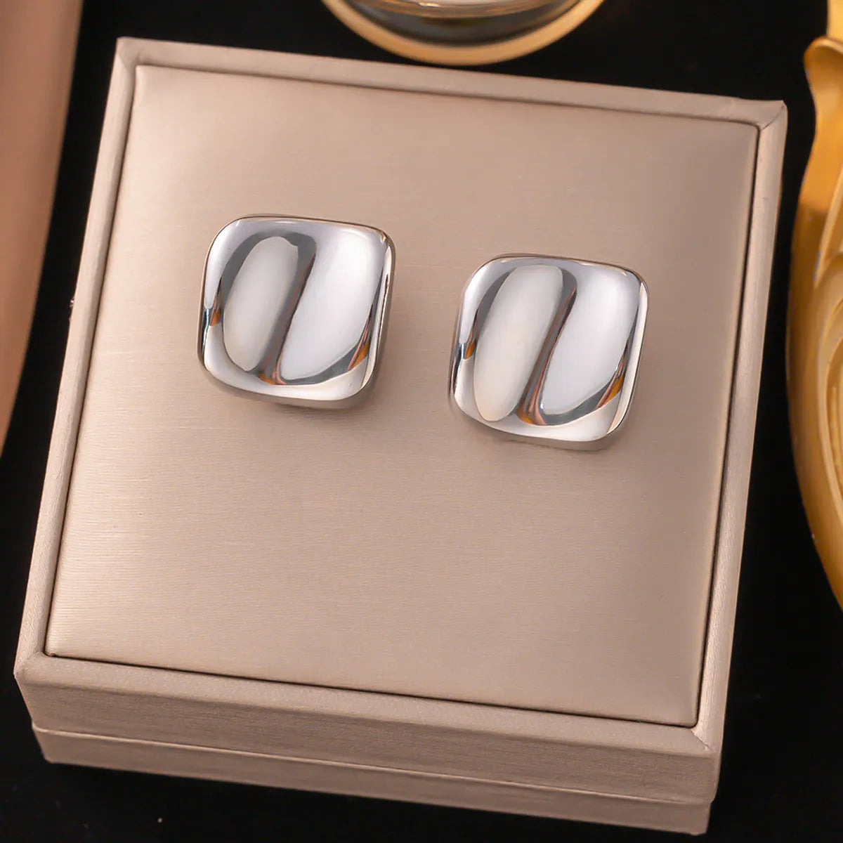 1 Pair Casual Simple Style Geometric Pleated Titanium Steel Ear Studs