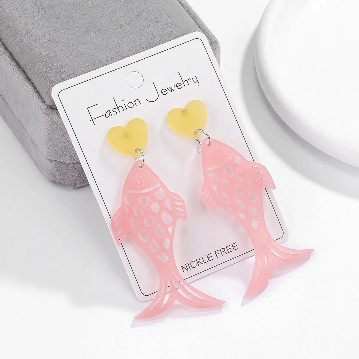 1 Pair Casual Simple Style Heart Shape Fish Hollow Out Arylic Drop Earrings