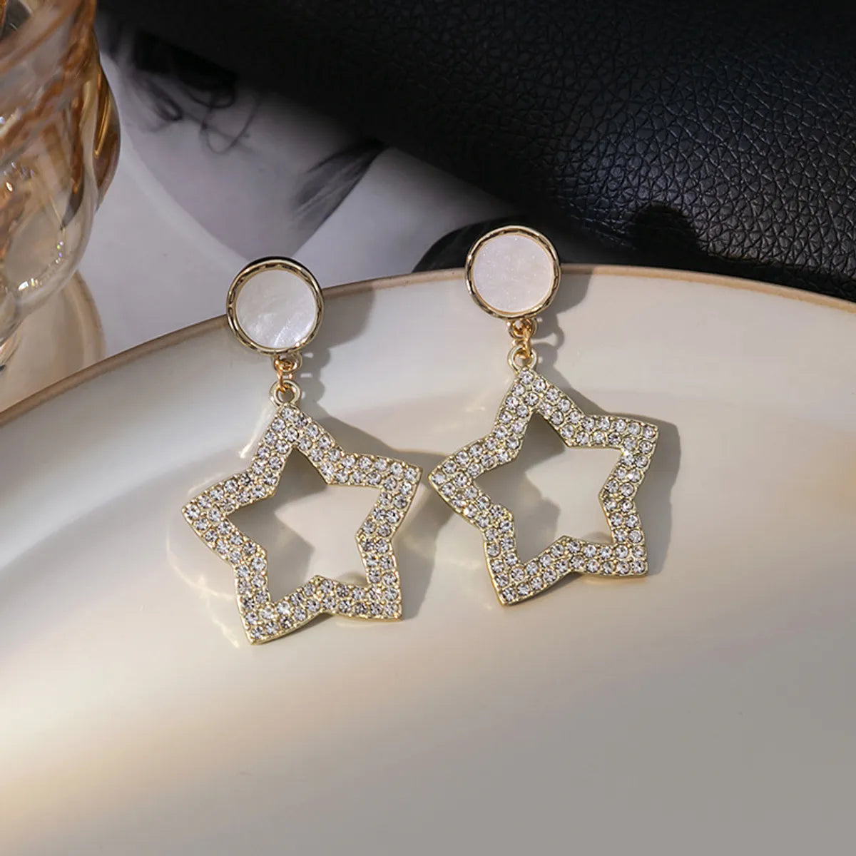 1 Pair Casual Simple Style Heart Shape Flower Bow Knot Enamel Plating Inlay Alloy Rhinestones Pearl Drop Earrings