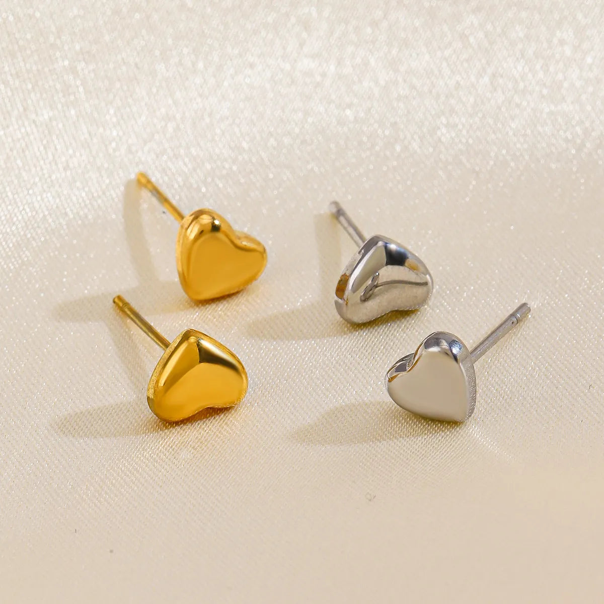 1 Pair Casual Simple Style Heart Shape Plating 304 Stainless Steel 18K Gold Plated Ear Studs