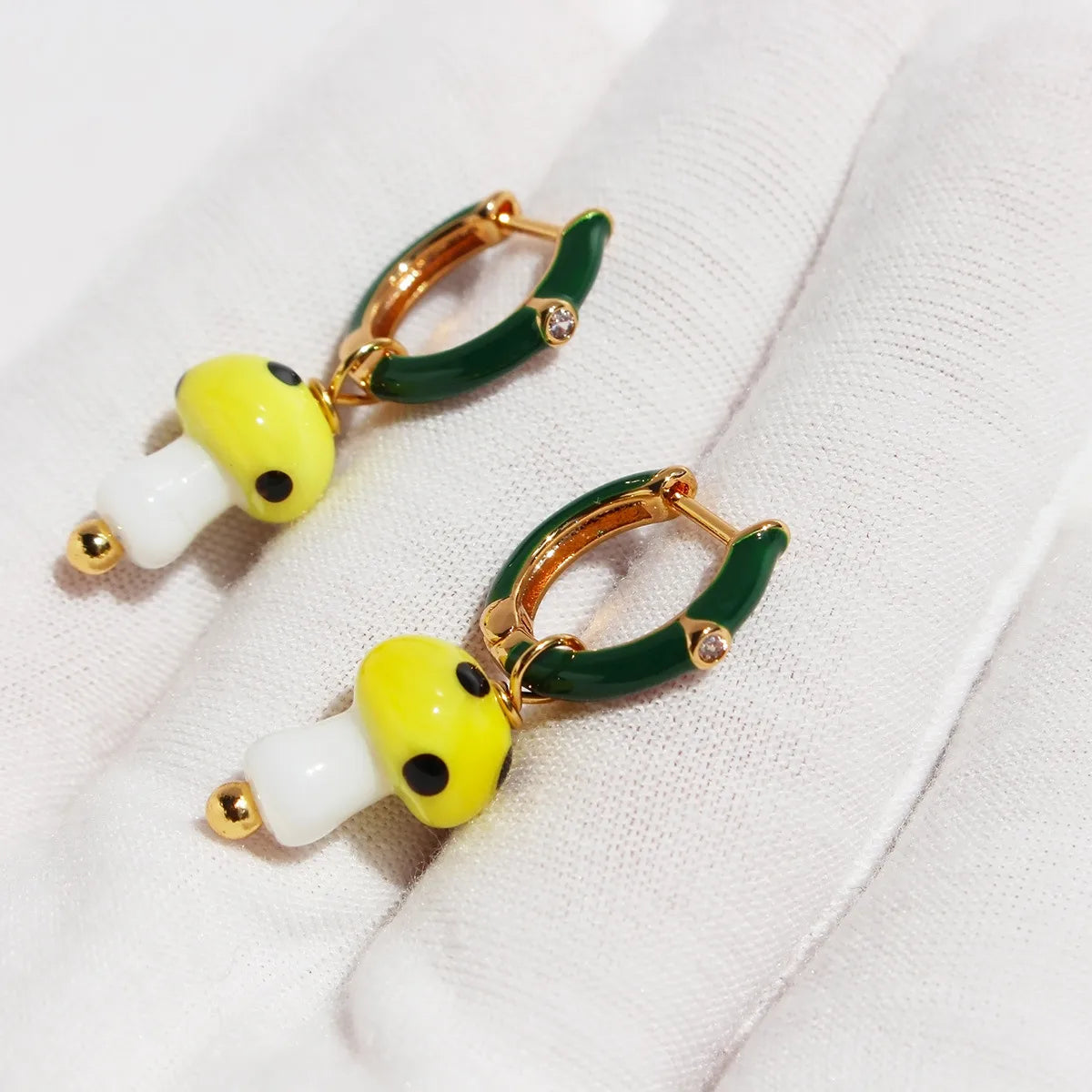 1 Pair Casual Simple Style Mushroom Plating Glass Brass Earrings