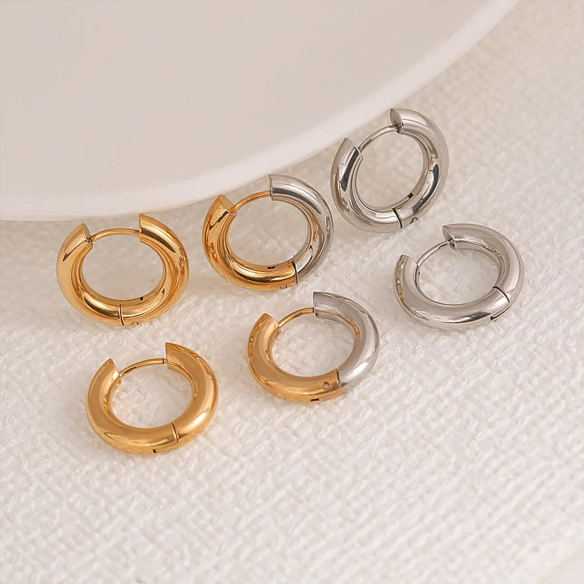 1 Pair Casual Simple Style Round 304 Stainless Steel Earrings